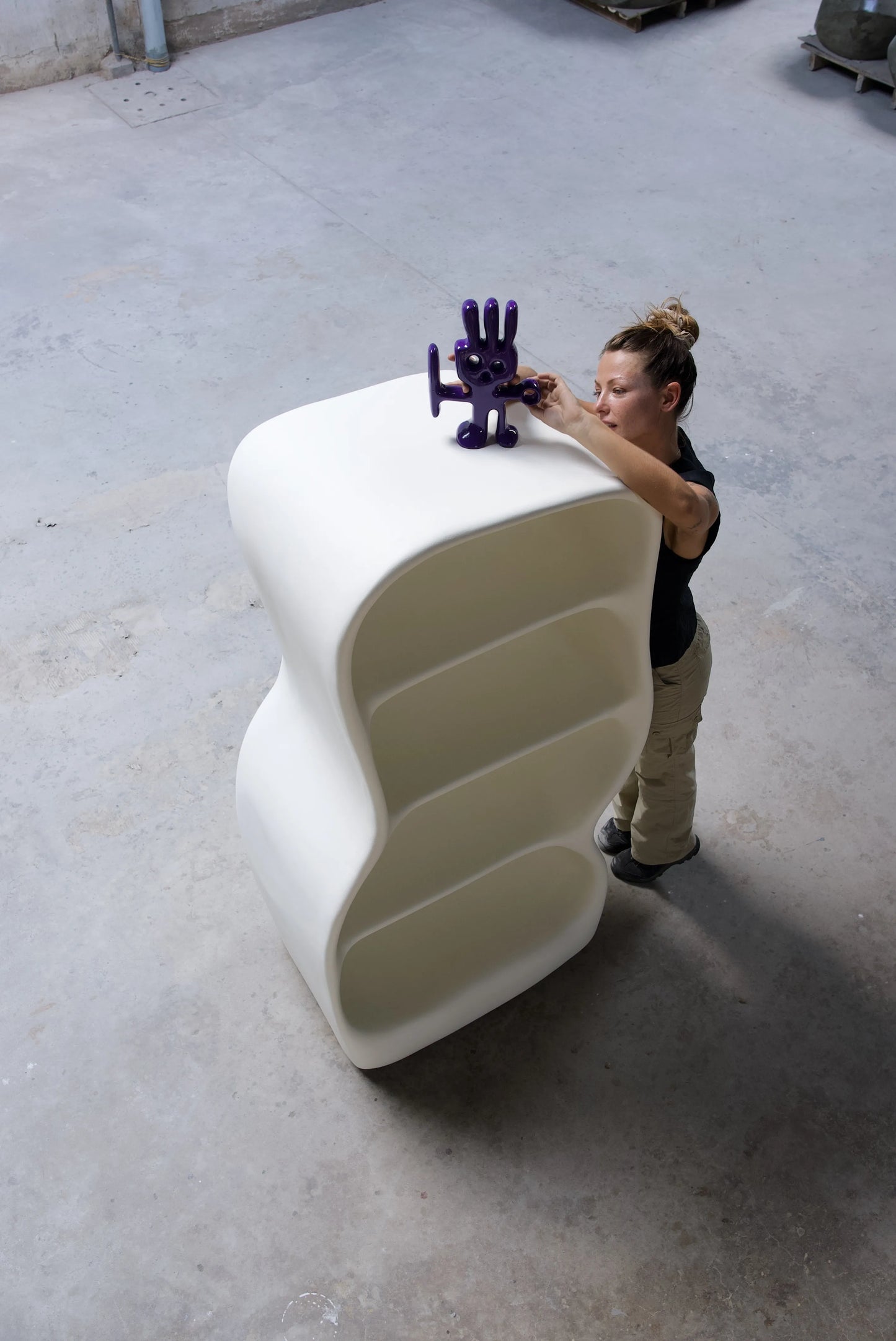 rock like book shelf